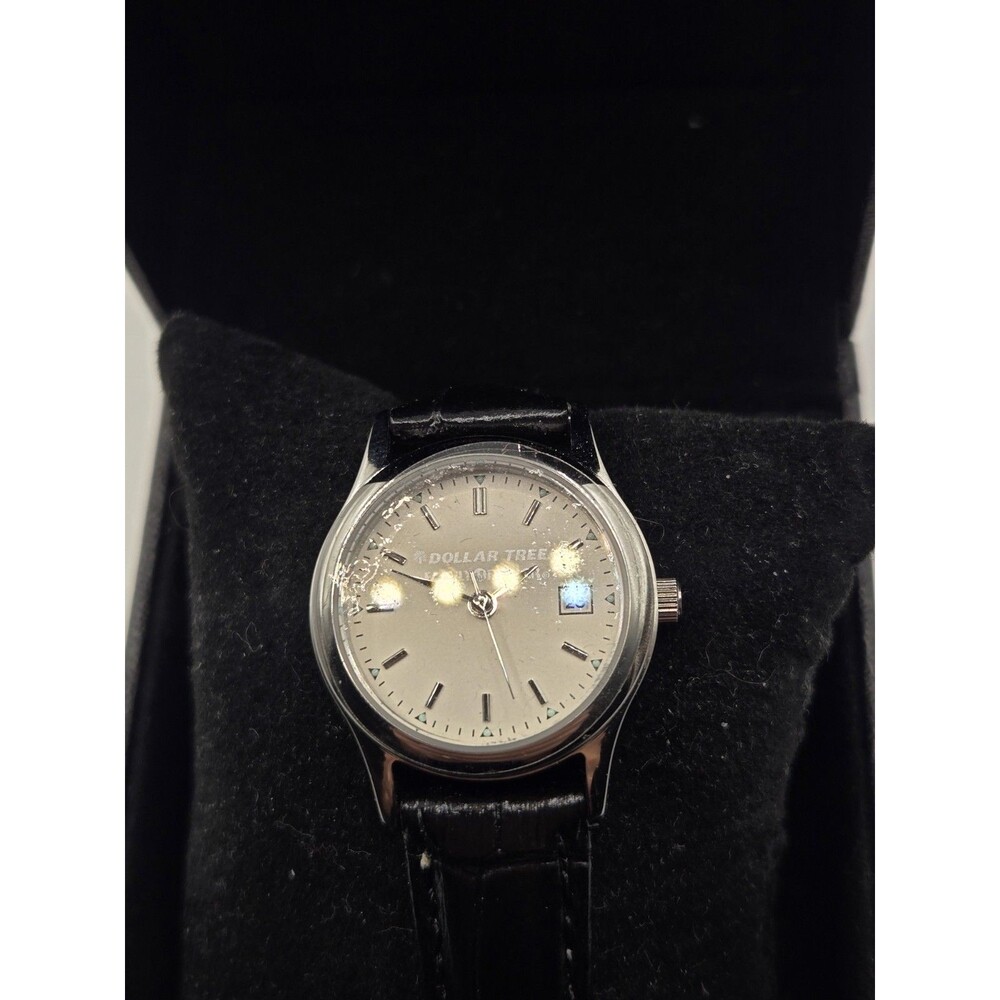 Dollar General / Family Dollar Ladies' Watch. NEW With BOX. New Battery